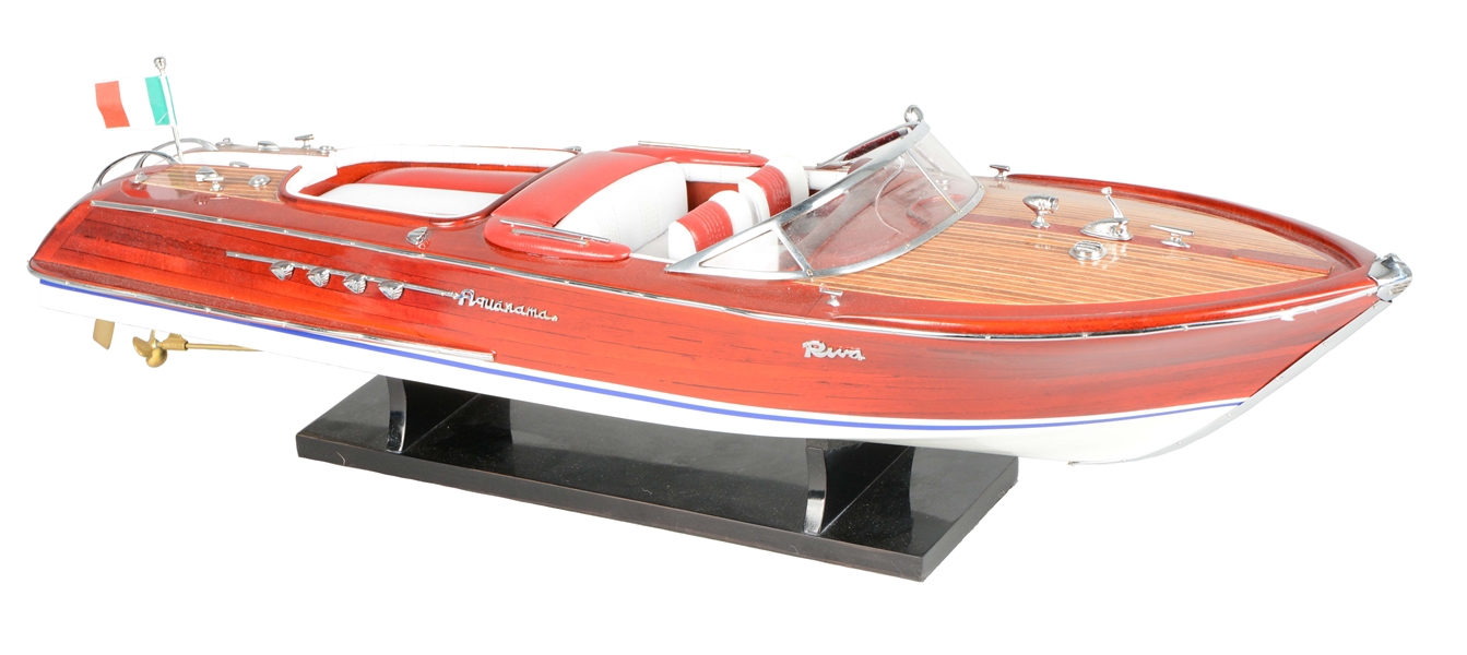 SCALE MODEL RIVA AQUARAMA SPEEDBOAT. 