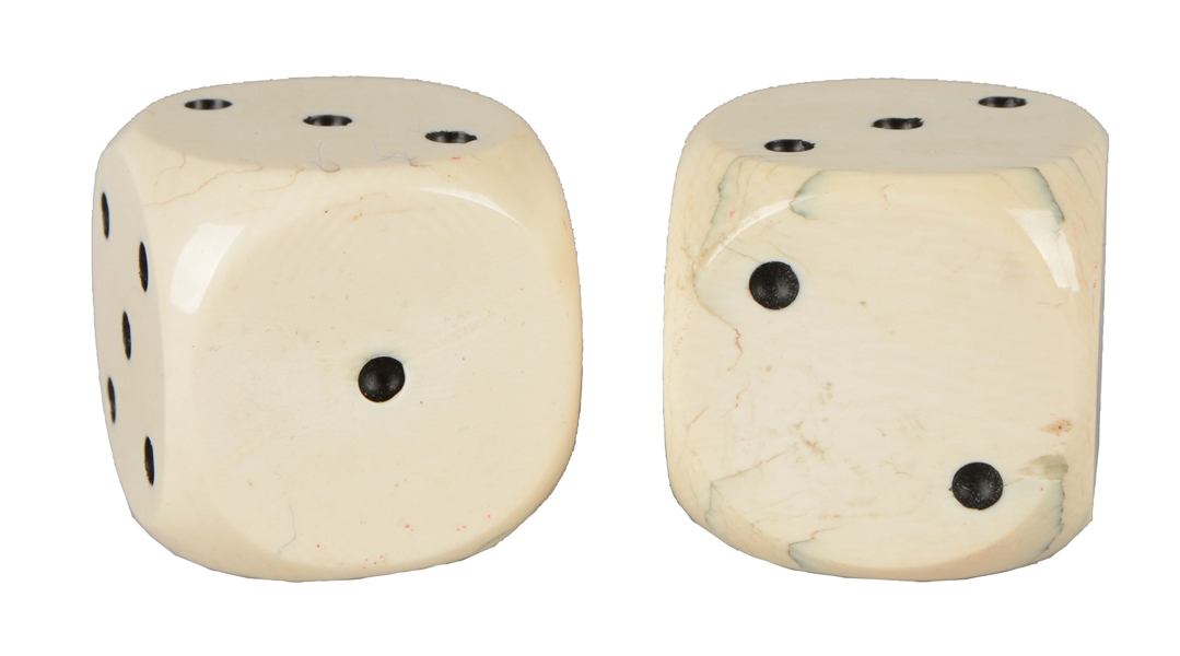 PAIR OF LARGE IVORY DICE. 