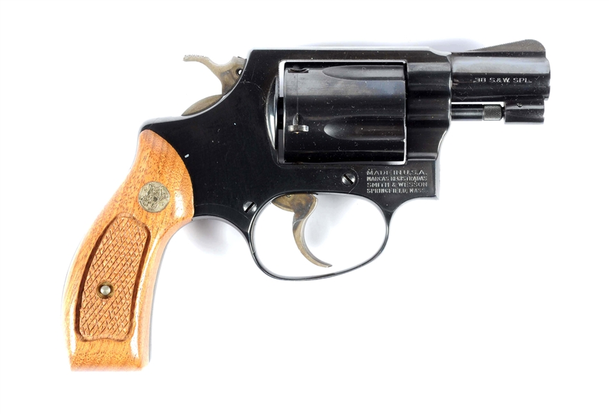 (M) BOXED S&W MODEL 36 DOUBLE ACTION CHIEFS SPECIAL REVOLVER.