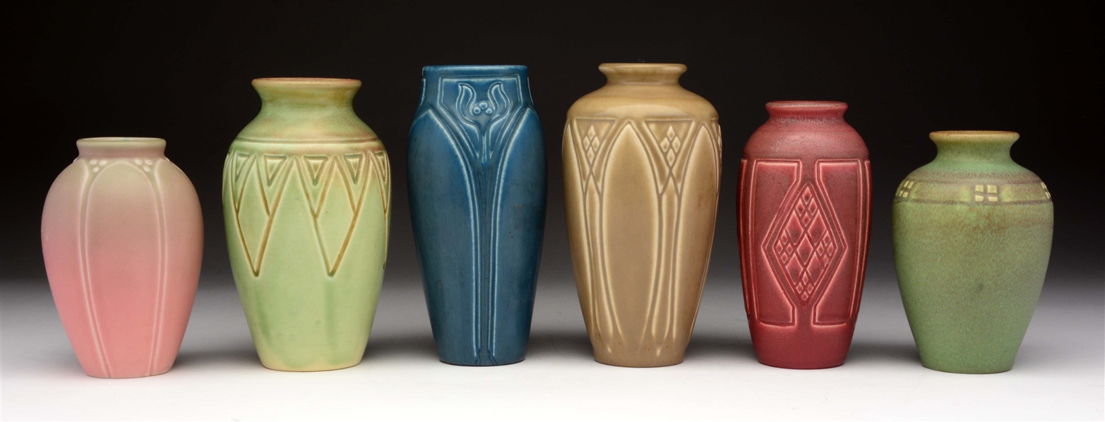 LOT OF 6: ROOKWOOD PRODUCTION VASES. 