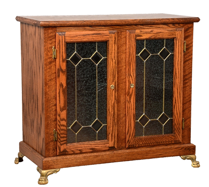 DOUBLE GLASS DOOR OAK SLOT MACHINE STAND.