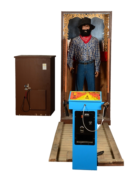 25¢ VARI-TECH MR. SIX GUN ARCADE SHOOTING MACHINE.