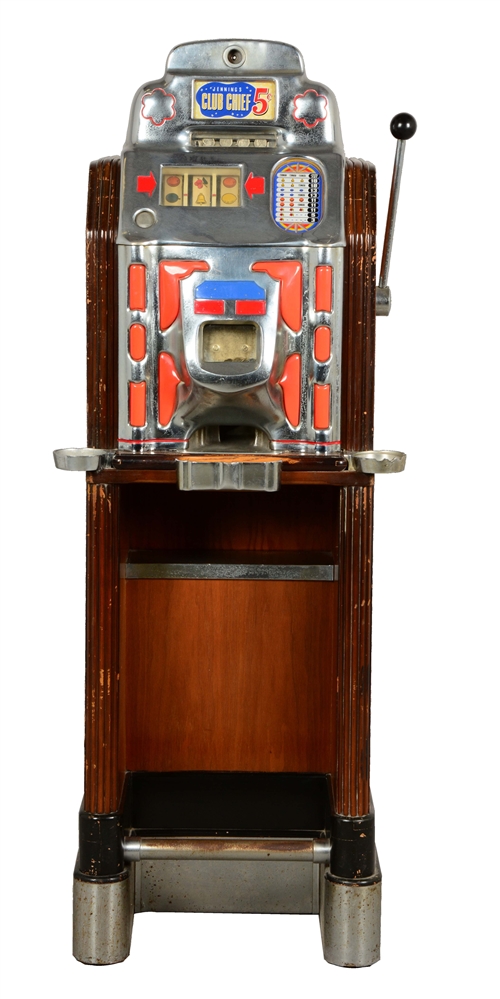 **5¢ JENNINGS SUPER DELUXE CLUB CHIEF CONSOLE SLOT MACHINE. 