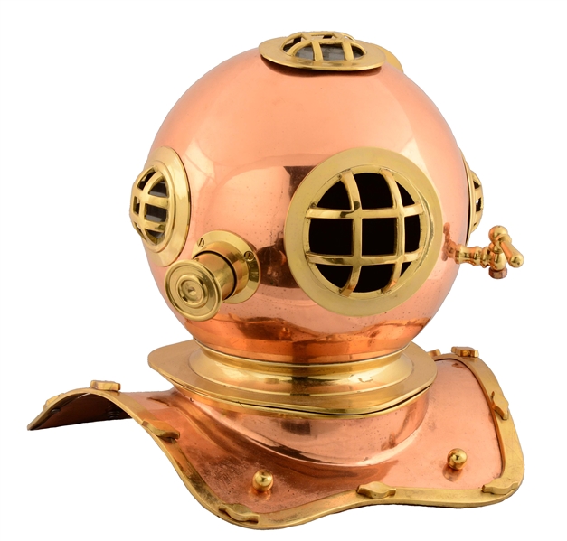 REPRODUCTION BRASS US NAVY MARK V DIVING HELMET.