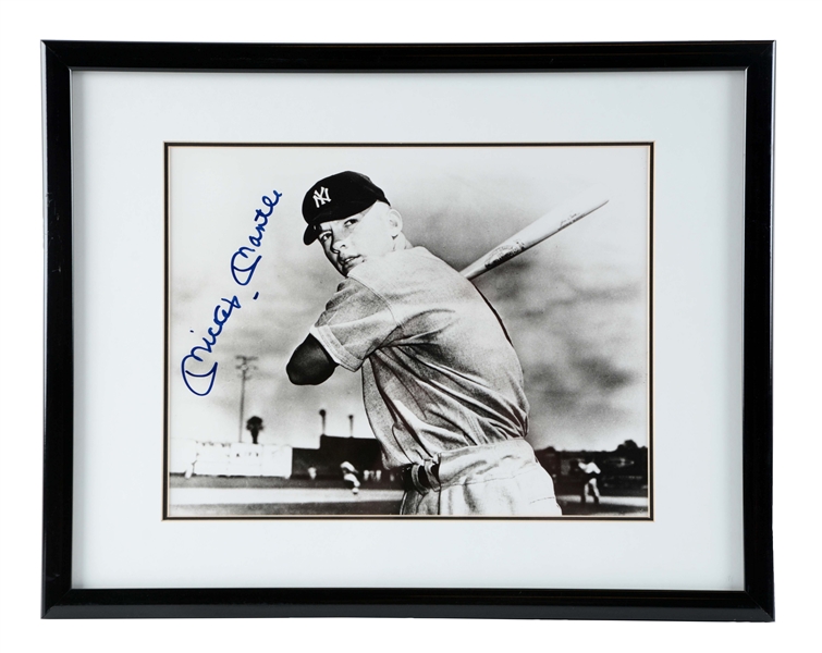 LOT OF 2: MICKEY MANTLE SIGNED CARD RELATED PHOTO & LITHOGRAPH.