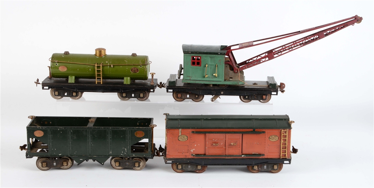 LOT OF 4: FREIGHT CARS.