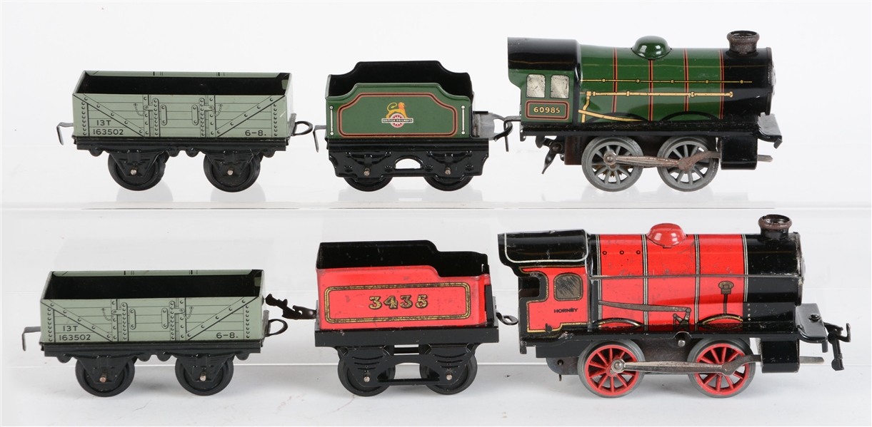 LOT OF 7: ENGLISH HORNBY O GAUGE TRAIN ITEMS.
