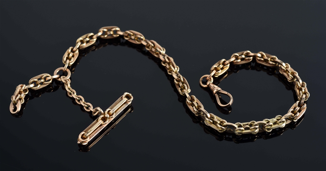 GOLD LINK CHAIN.