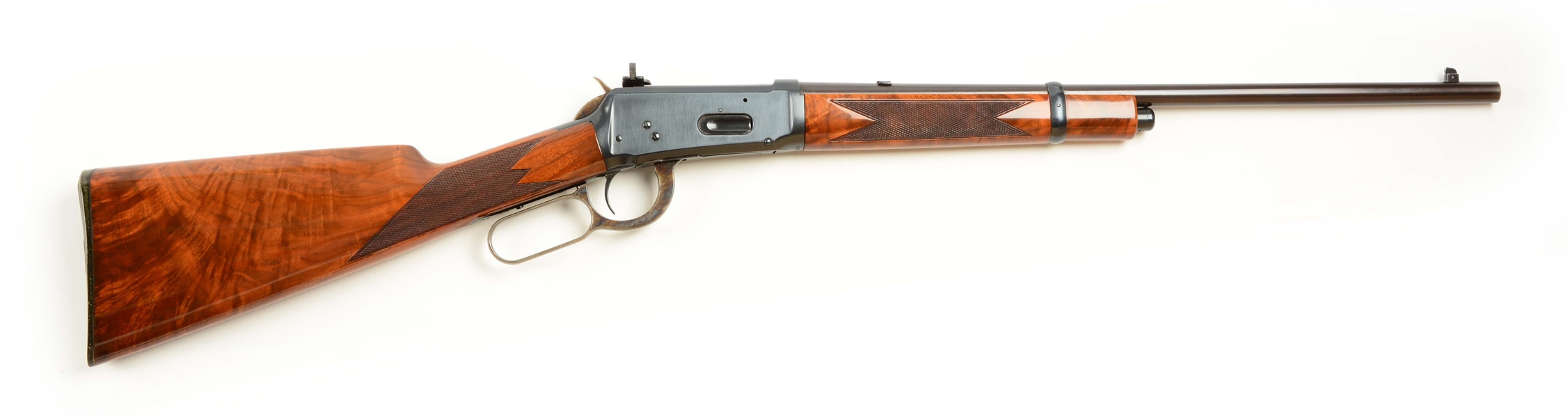 (C) NEAR NEW DELUXE WINCHESTER MODEL 1894 LEVER ACTION CARBINE (1912).