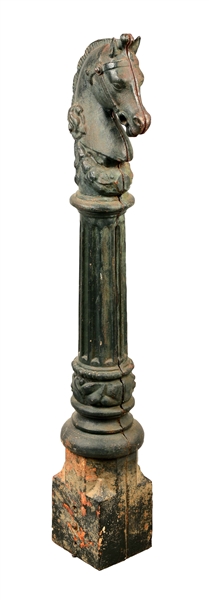 CAST IRON HORSE HEAD HITCHING POST.