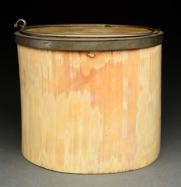 IVORY CONTAINER WITH SILVER LID. 
