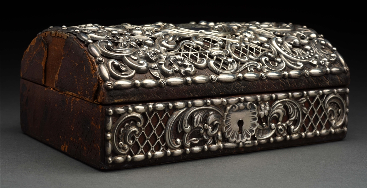 STERLING SILVER COVERED JEWEL BOX. 