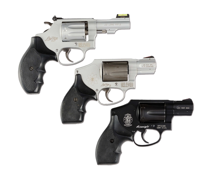 (M) LOT OF 3: SMITH & WESSON AIRWEIGHT REVOLVERS.