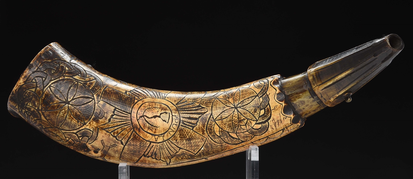 UNUSUAL ENGRAVED POWDER HORN INSCRIBED "PUN LA" AND "WM" WITH MIRROR IN PLUG.