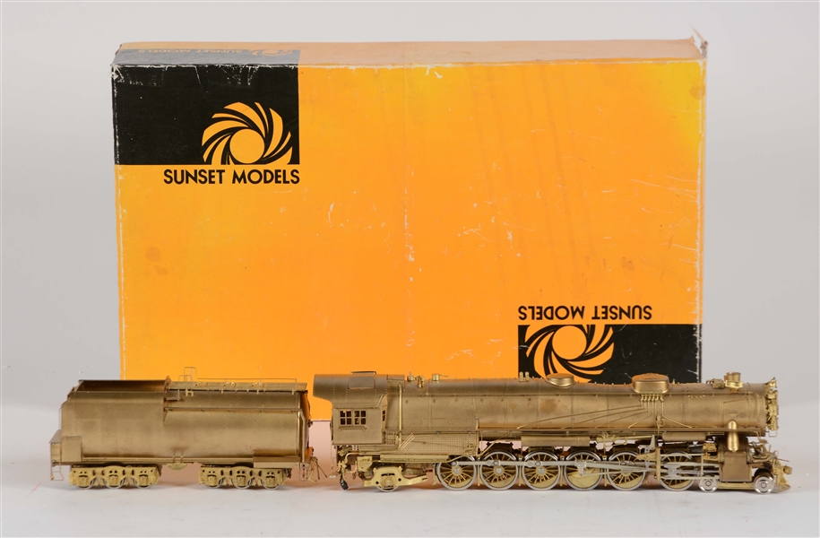 SUNSET MODELS BRASS 9000 STEAM LOCOMOTIVE AND TENDER IN BOX.