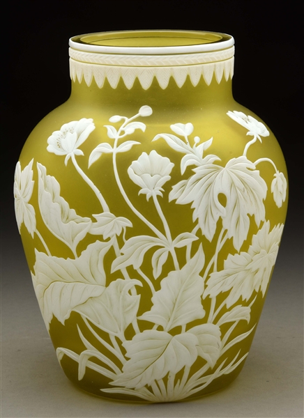 ENGLISH CAMEO GLASS VASE CITRINE. 