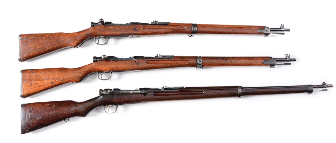 (C) LOT OF 3: JAPANESE ARISAKA BOLT ACTION RIFLES.