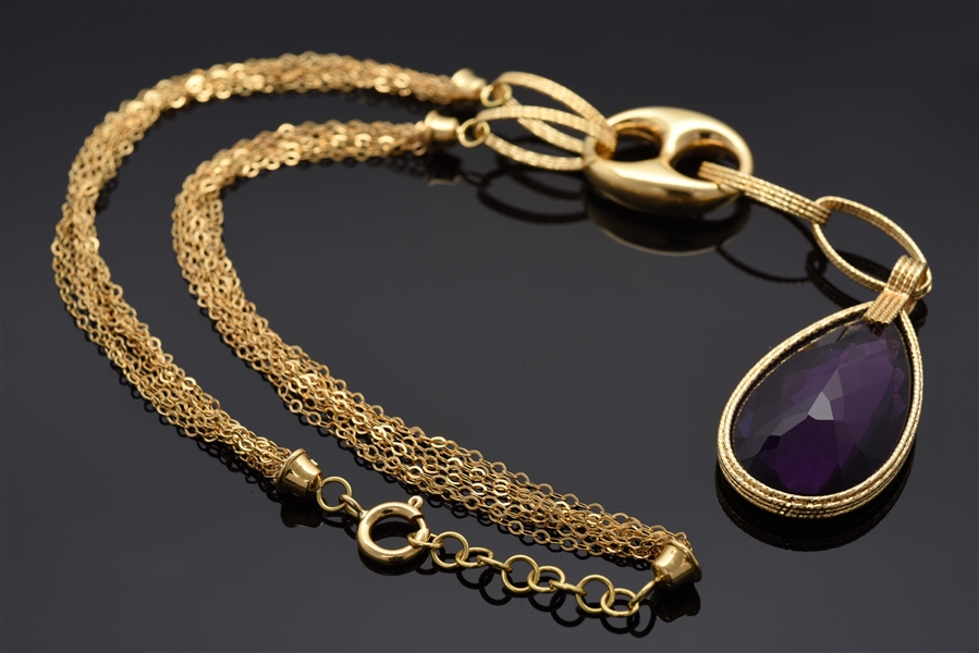 18K YELLOW GOLD AMETHYST DROP NECKLACE.
