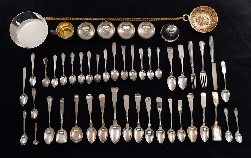 GROUP OF AMERICAN SILVER SPOONS.