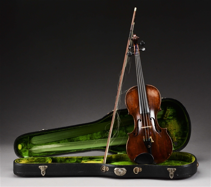 KLOTZ FAMILY VIOLIN WITH BOW IN CASE. 