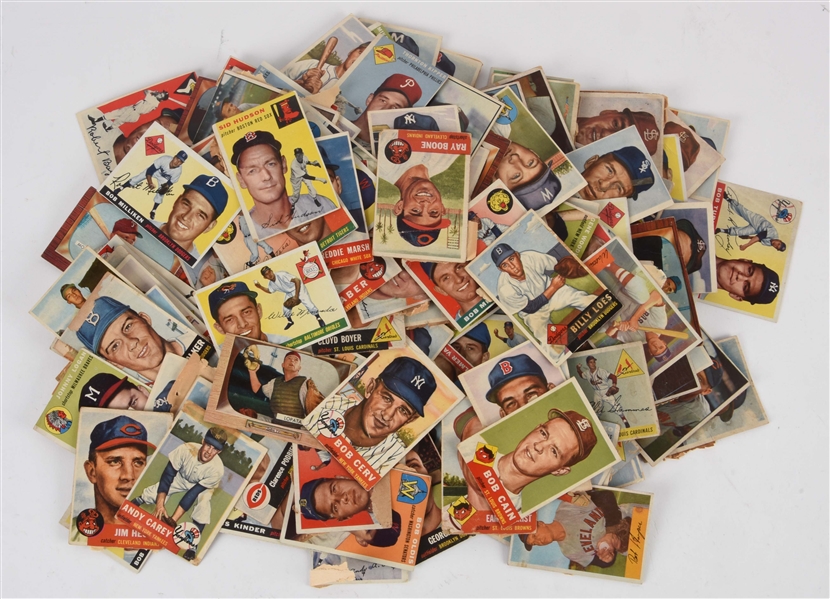 LOT OF APPROXIMATELY 100 1950S BASEBALL CARDS.