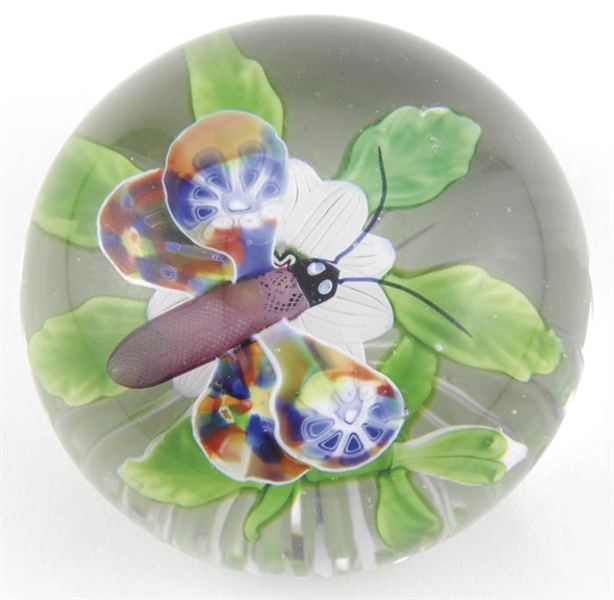 BACARAT BUTTERFLY OVER DBL CLEMATIS PAPERWEIGHT                                                                                                                                                         