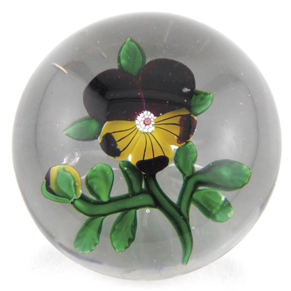 BACCARAT LG PANSY W/ BUD PAPERWEIGHT                                                                                                                                                                    