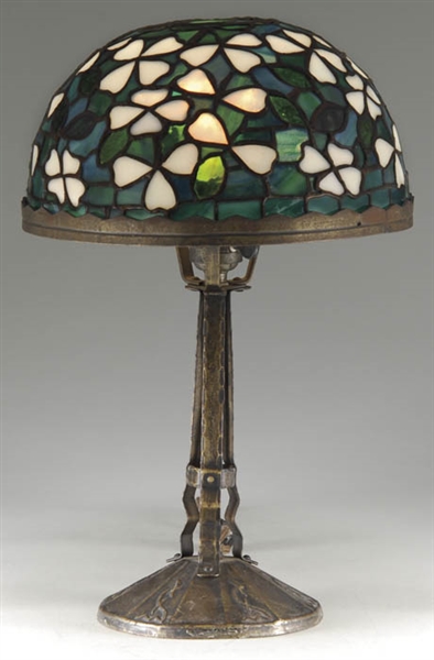 LEADED DOME TABLE LAMP                                                                                                                                                                                  