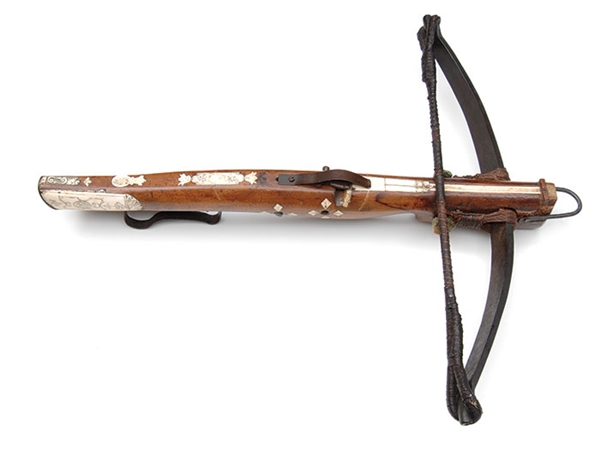 FRENCH CROSSBOW W/5 QUALES                                                                                                                                                                              