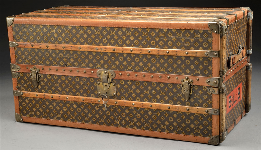 LOUIS VUITTON WARDROBE STEAMER TRUNK                                                                                                                                                                    