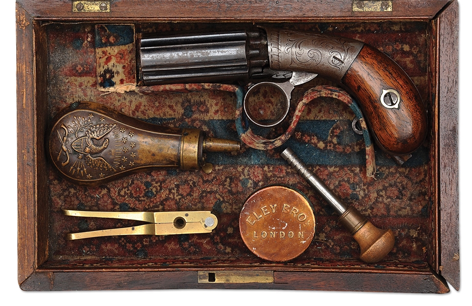 SYMS POCKET PEPPERBOX W/CASE & ACCESS                                                                                                                                                                   