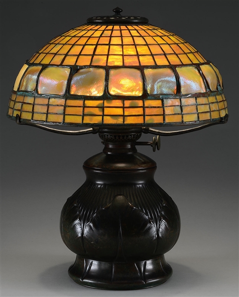 TIFFANY STUDIOS TURTLEBACK TABLE LAMP                                                                                                                                                                   