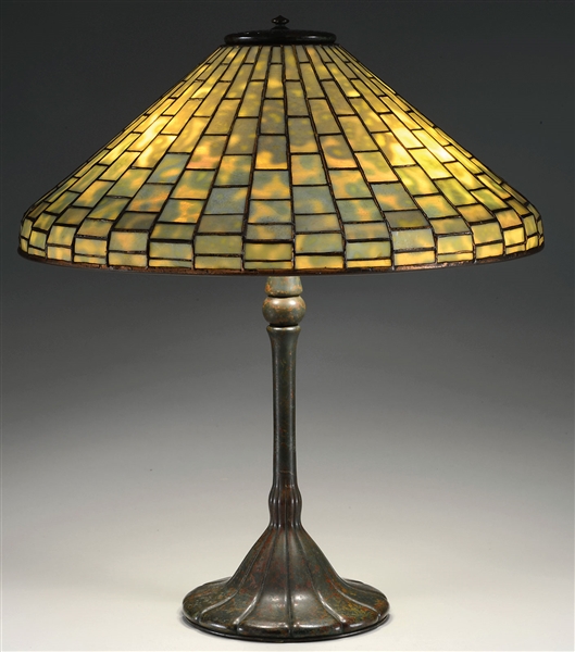 TIFFANY STUDIOS GOEMETRIC TABLE LAMP                                                                                                                                                                    