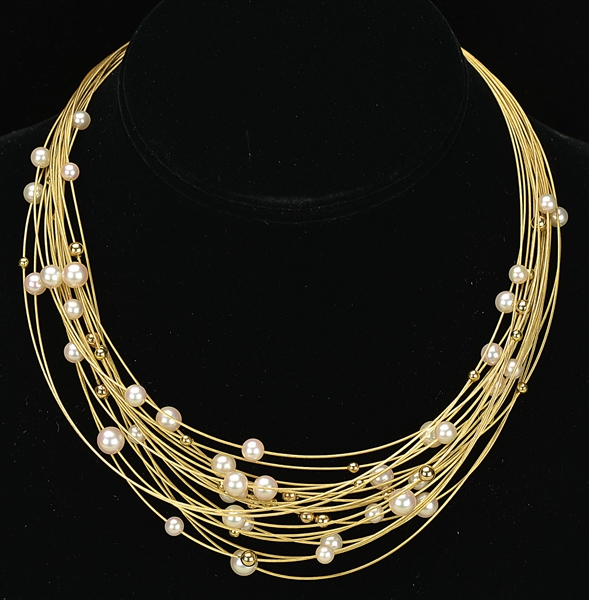18K GOLD & PEARL NECKLACE                                                                                                                                                                               