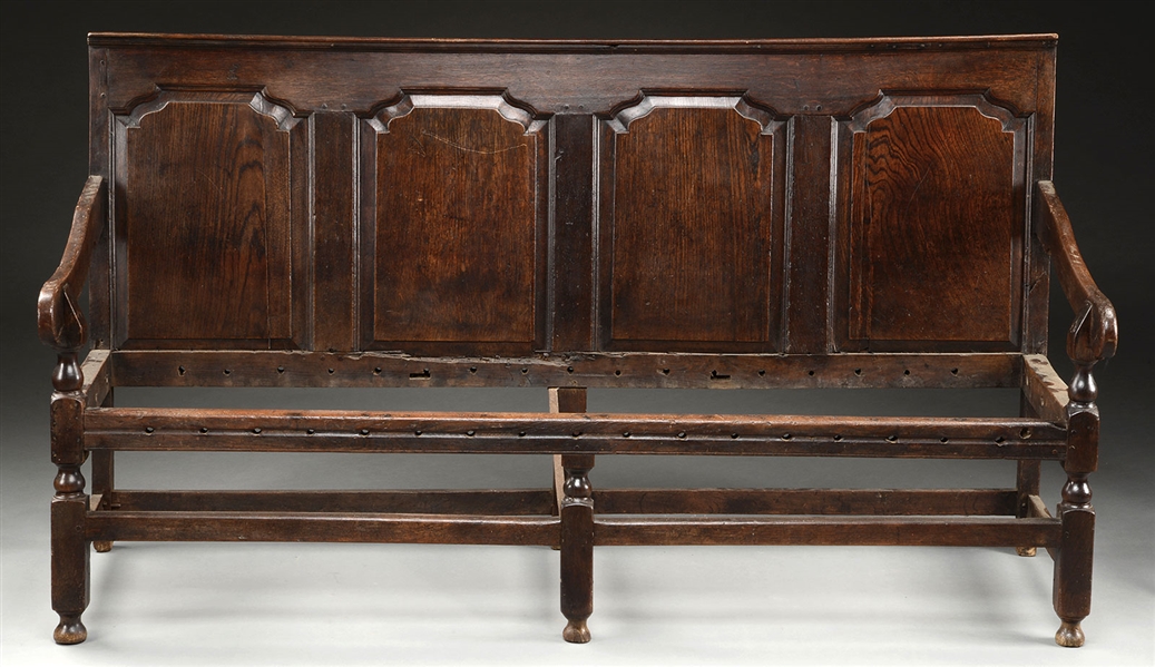 WILLIAM AND MARY OAK WAINSCOT BENCH.                                                                                                                                                                    