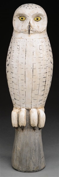 GREAT SNOWY OWL CARVING.                                                                                                                                                                                