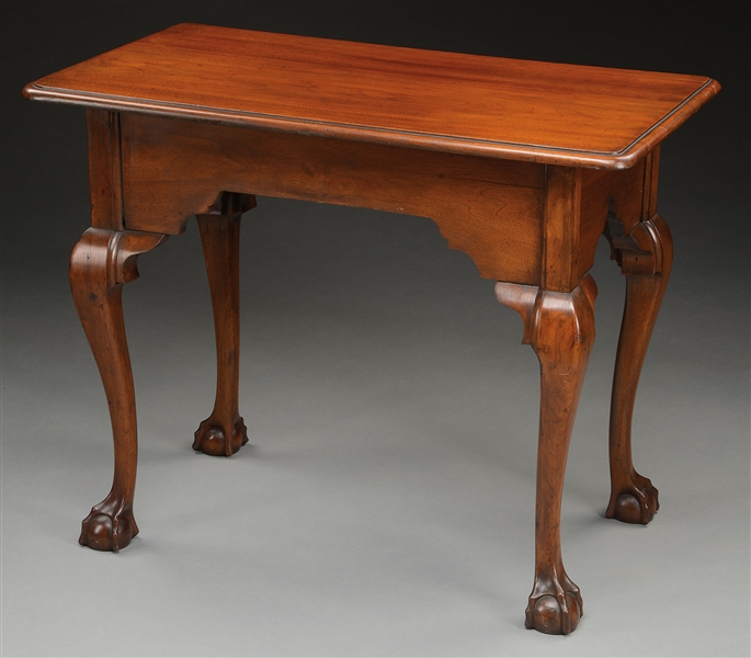CHIPPENDALE WALNUT CENTER TABLE.                                                                                                                                                                        