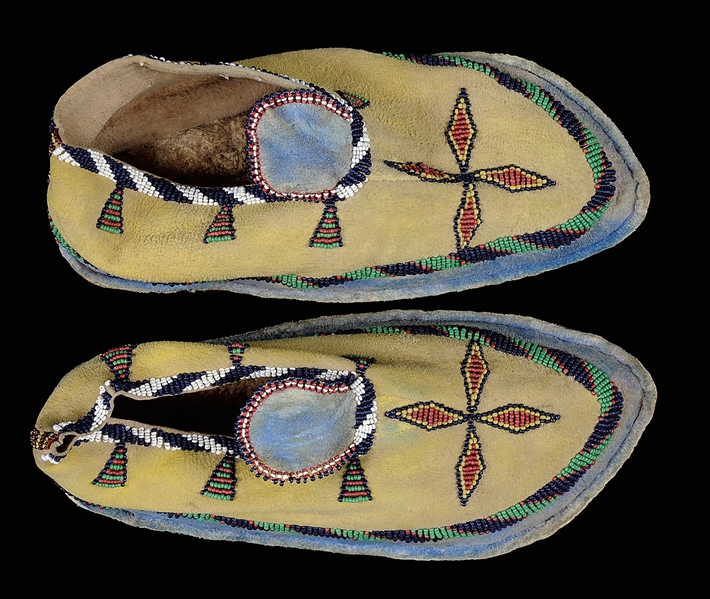 PAIR OF APACHE MOCCASINS.                                                                                                                                                                               