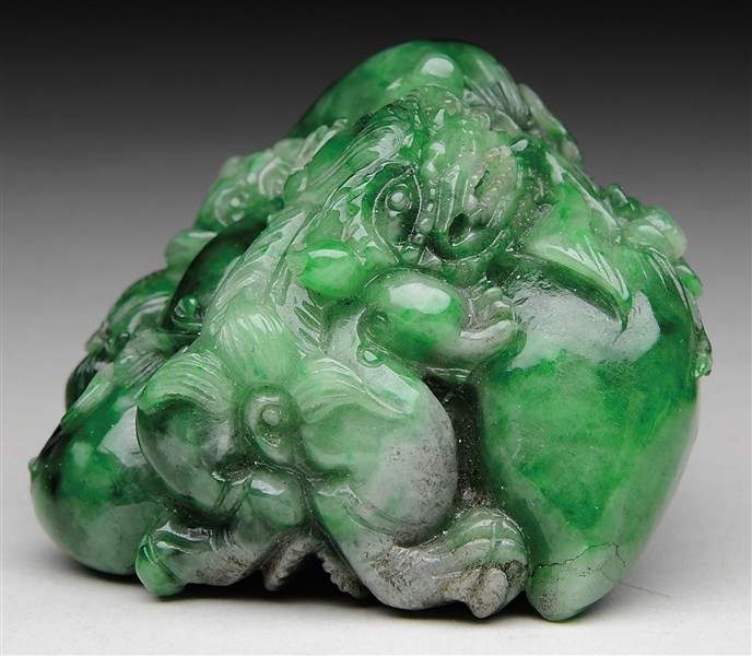 JADE CARVING OF PEACHES AND FOO DOGS                                                                                                                                                                    