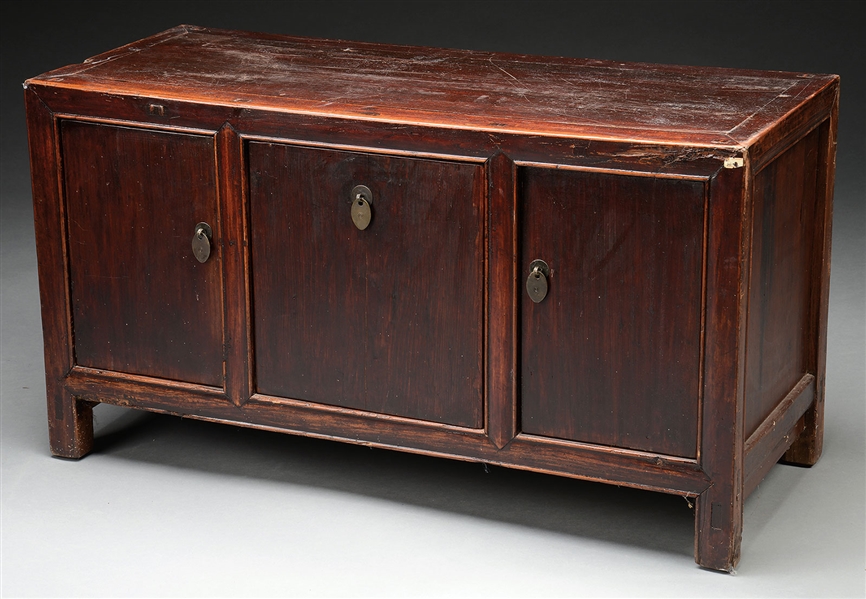 LACQUER ROSEWOOD 3-DOOR LOW CABINET.                                                                                                                                                                    