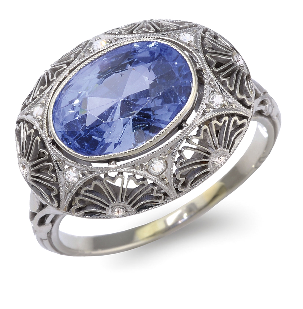 LADYS 18KT SAPPHIRE RING.                                                                                                                                                                              