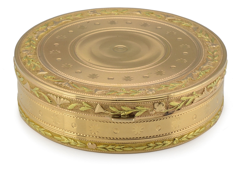 ANTIQUE 18KT YELLOW GOLD COMPACT.                                                                                                                                                                       