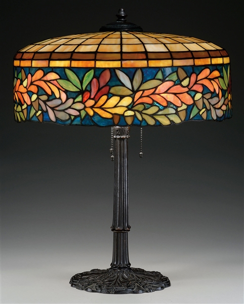 LEADED GLASS ACORN AND LEAF TABLE LAMP.                                                                                                                                                                 
