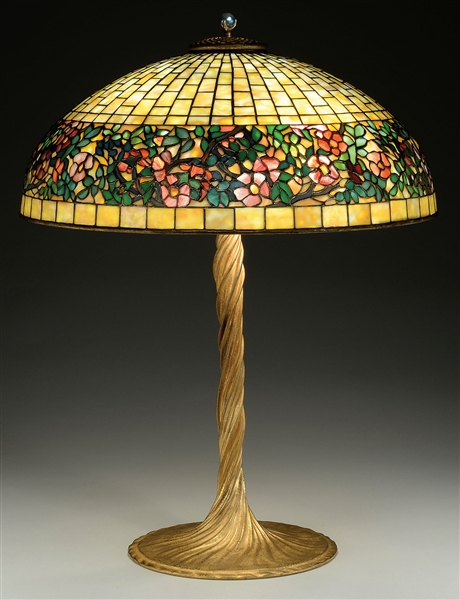 TIFFANY STUDIOS BELTED ROSE TABLE LAMP.                                                                                                                                                                 