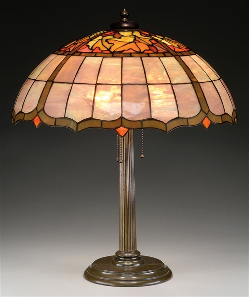 DUFFNER & KIMBERLY LEADED LEAF TABLE LAMP.                                                                                                                                                              