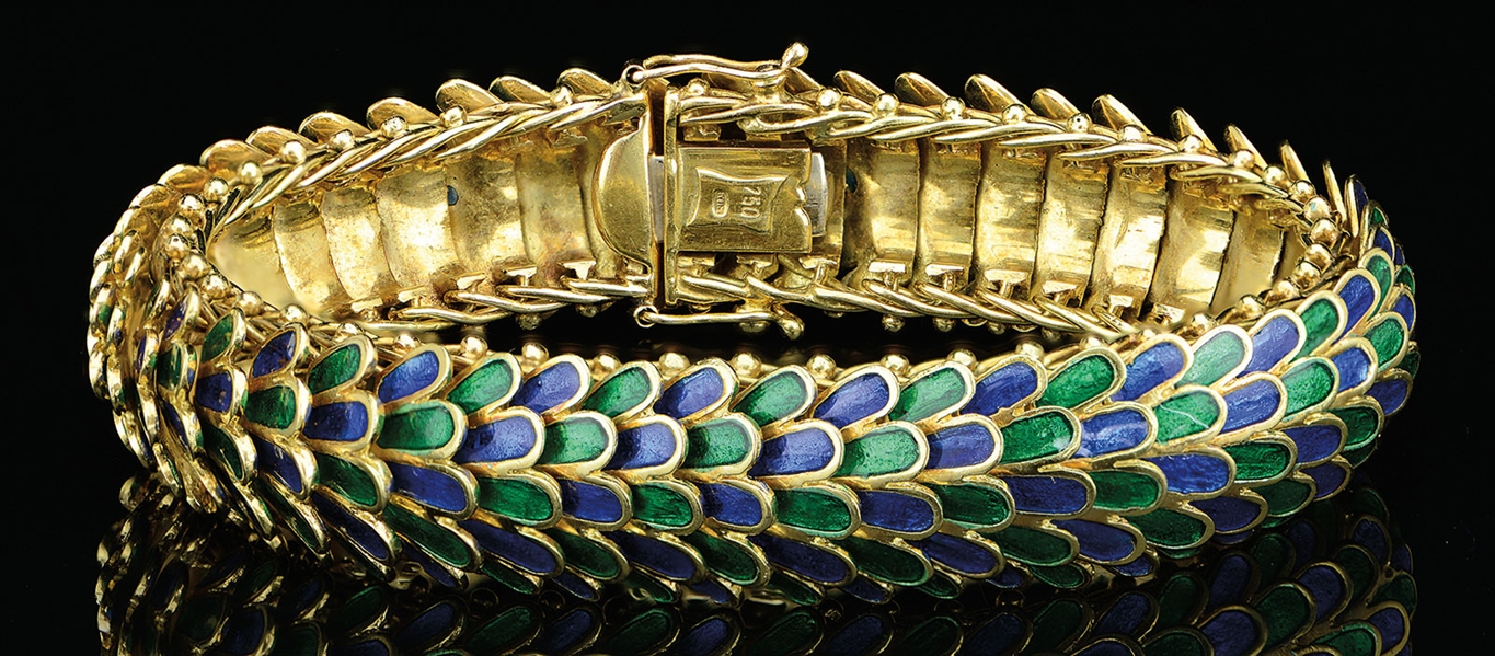 18KT GOLD & ENAMEL BRACELET.                                                                                                                                                                            