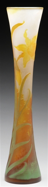 MONUMENTAL GALLE CAMEO GLASS DAFFODIL VASE.                                                                                                                                                             