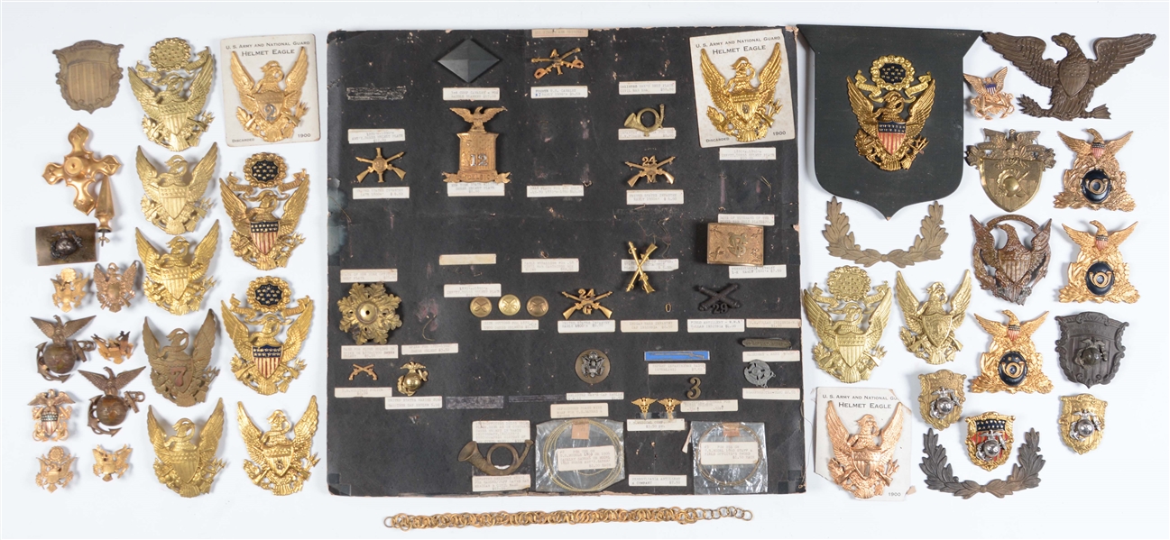 LARGE LOT OF AMERICAN 1870-1920S MILITARY INSIGNIA.