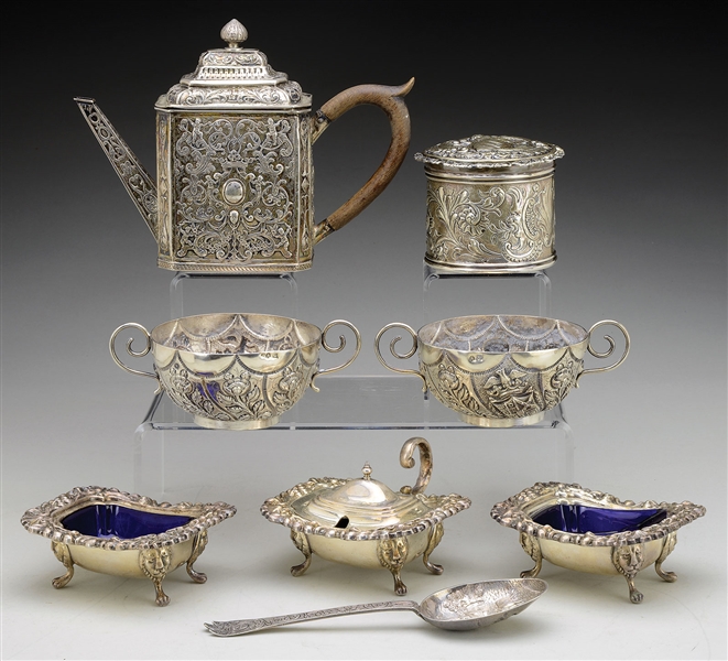 EIGHT ENGLISH AND EUROPEAN SILVER ITEMS.                                                                                                                                                                