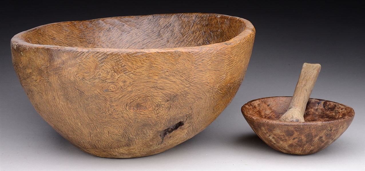 LARGE BURLED OAK BOWL TOGETHER WITH A SMALL BOWL AND PESTLE.                                                                                                                                            